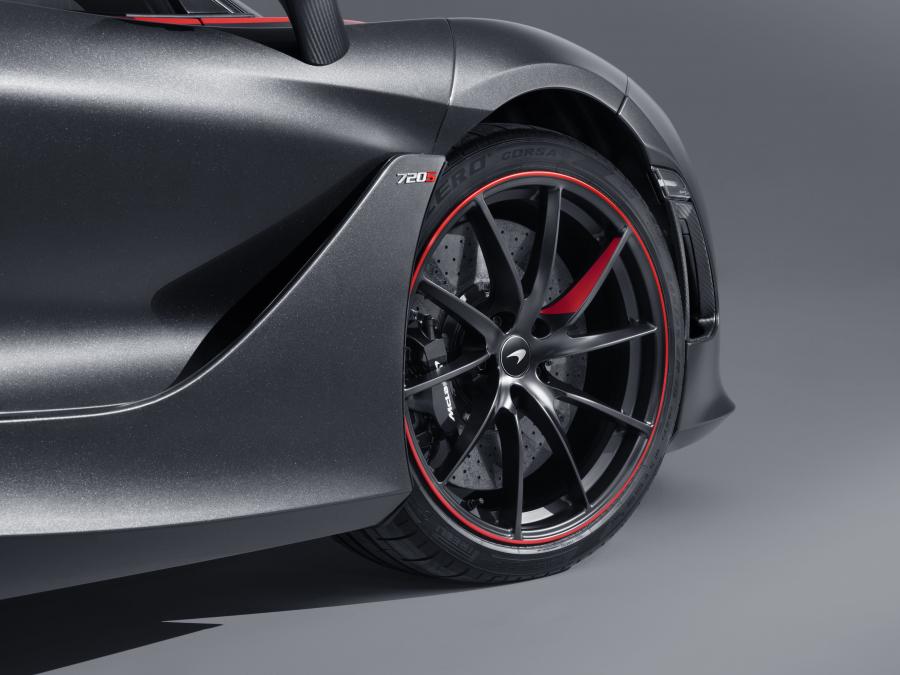 Детали экстерьера McLaren MSO 720S Stealth Theme 2018 года  (фото 8 из 8)